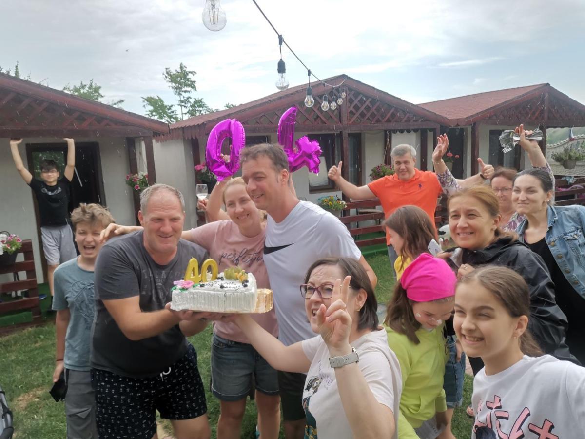 La 3 Casute Villa Nufaru Екстериор снимка